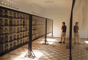 photos of Khmer Rouge prisoners