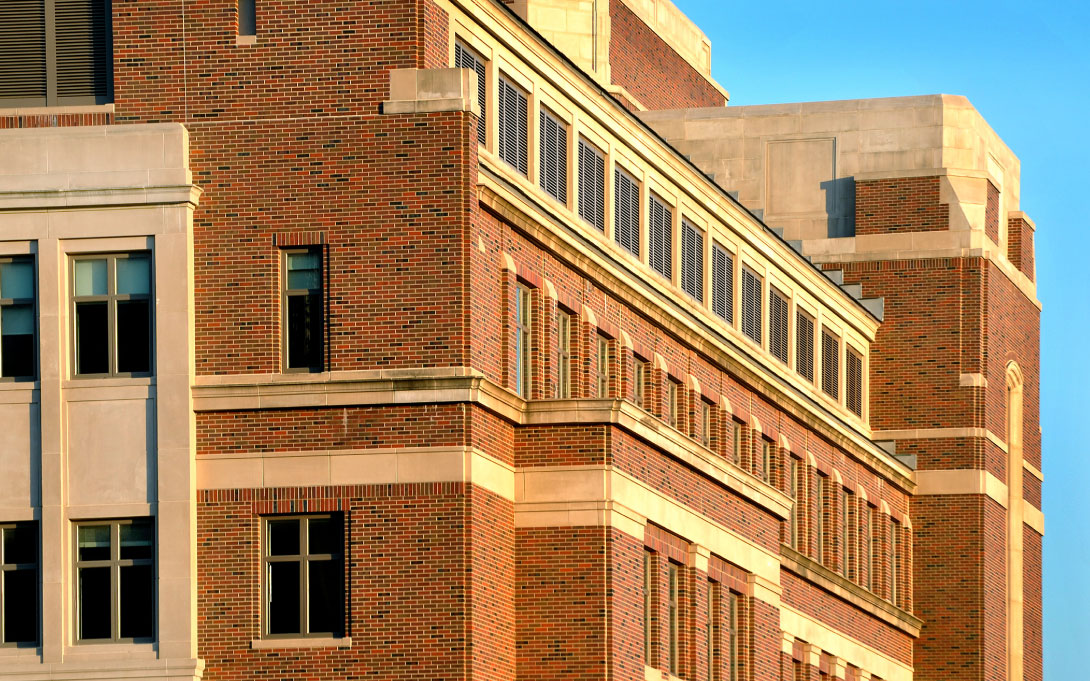 Photo of the upper half of the northwest corner of Weill Hall