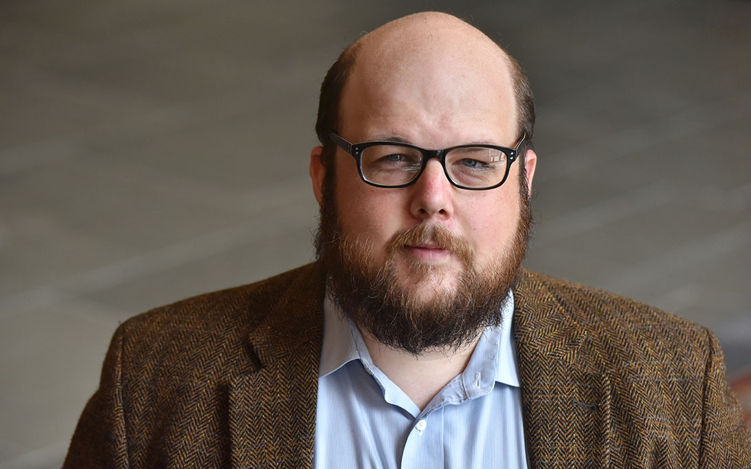 Headshot of Alton Worthington