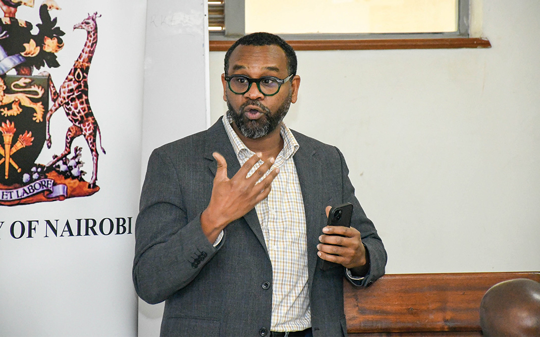 Yousif Hassan speaking at workshop