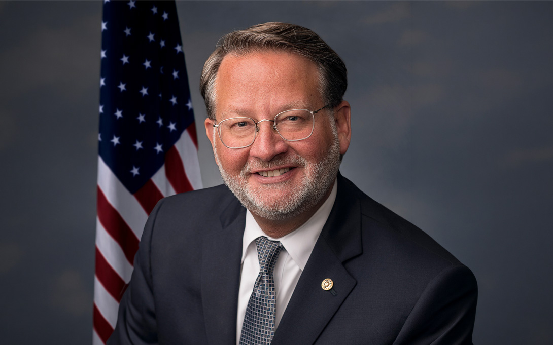 Headshot of Gary Peters