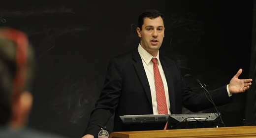 John D. Ciorciari discusses his latest research on the Federal Reserve image