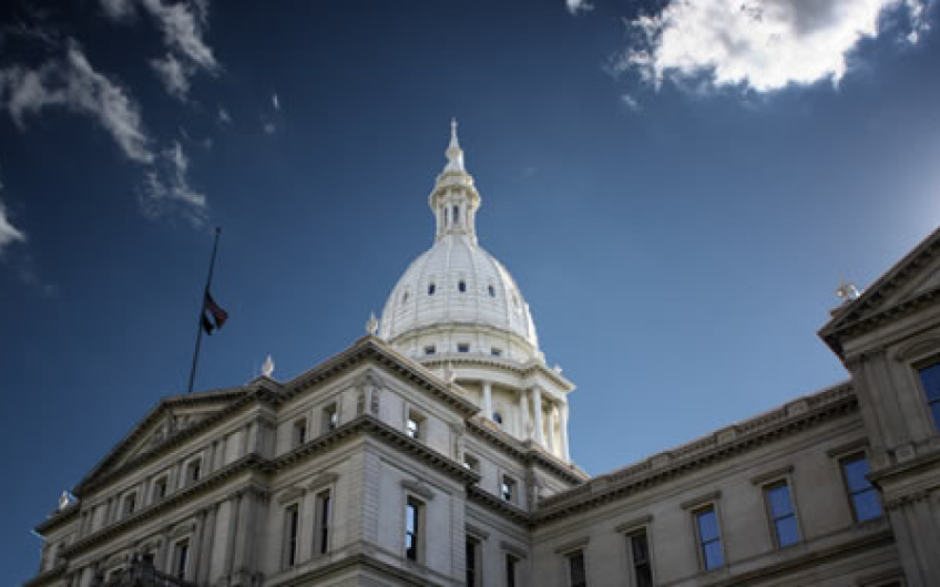Photo of Michigan capitol