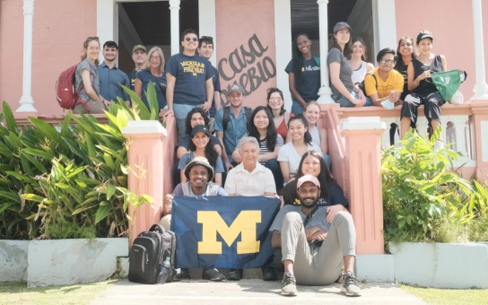 Students at Casa Pueblo