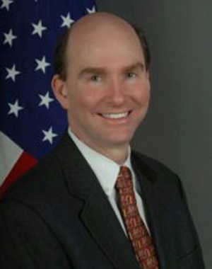 Headshot of Ambassador Dan Shields